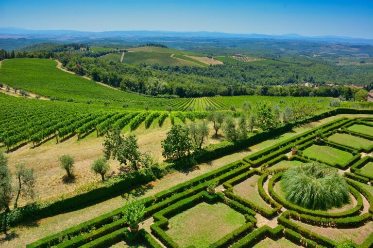 Italy, Tuscany, Florence, Travelling in Italy, Italian food, Italian cuisine, Italian fashion, Montalcino, Brunello di Montalcino, Rosso di Montalcino, wine, wineries