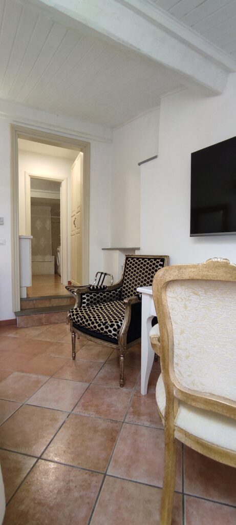 Monthly Stays in Florence Italy, AC Caiani Apartments