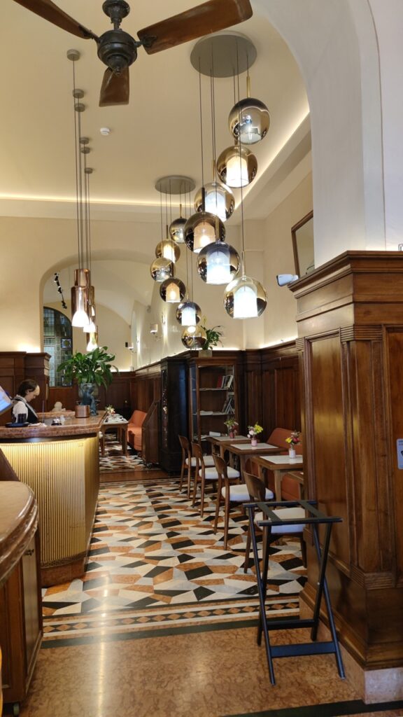 Florence Bar