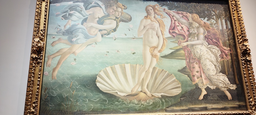 A visit to the Uffizi Gallery in the afternoon.